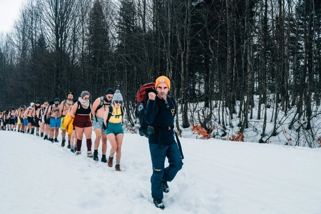 Mayo ile karlı dağlara tırmandılar! Wim Hof Method kış kampı - Resim 2