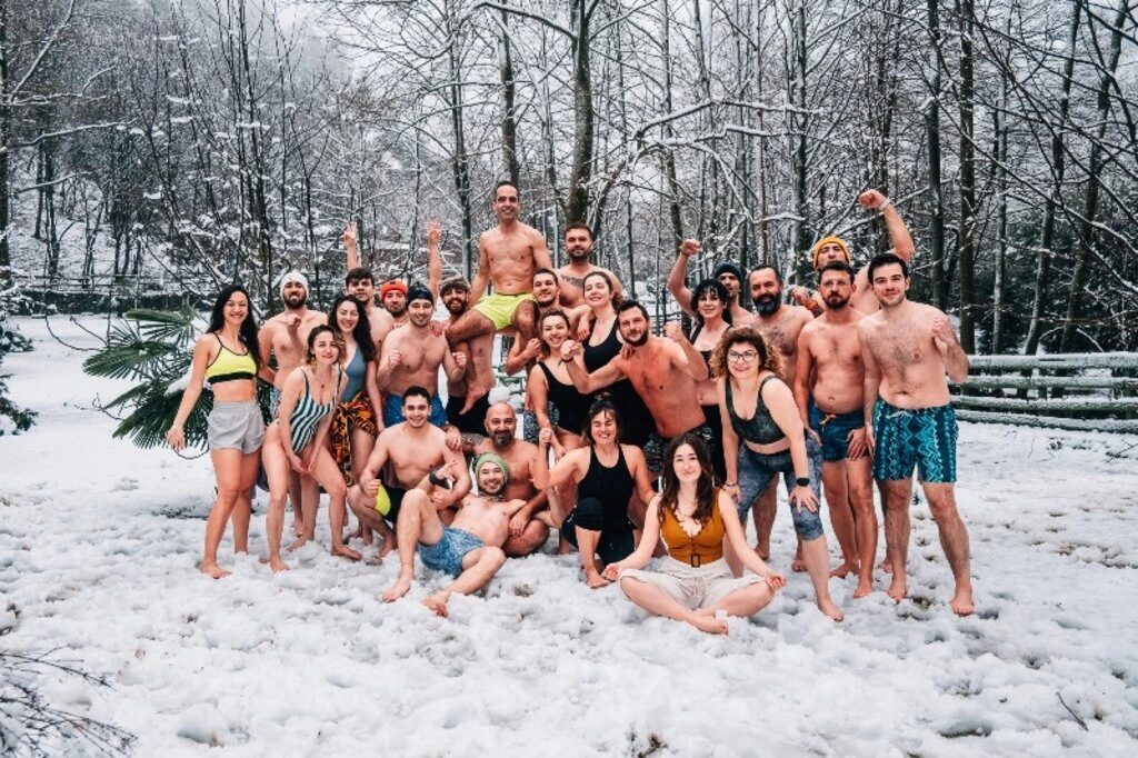 Mayo ile karlı dağlara tırmandılar! Wim Hof Method kış kampı - Resim 7