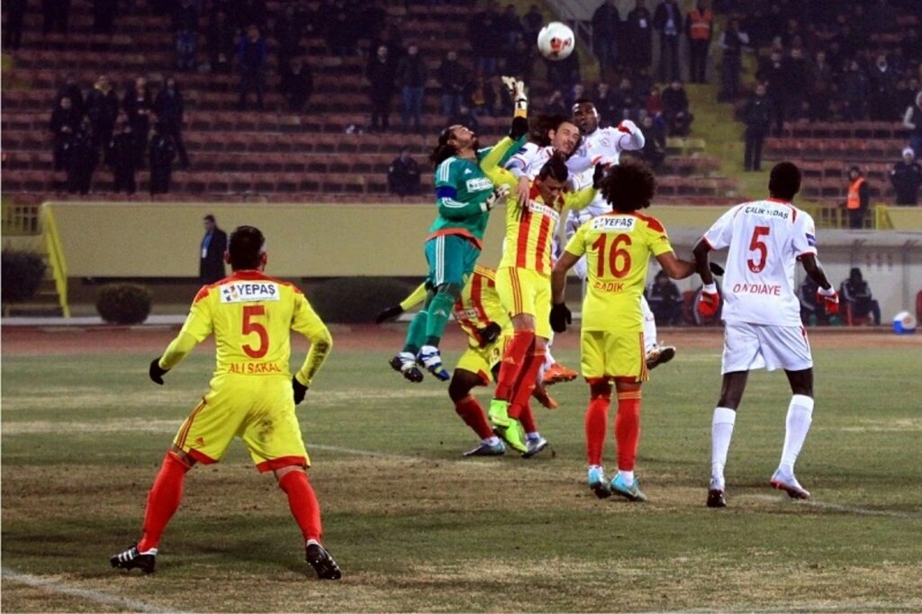 Yeni Malatyaspor Samsunspor maçı resimleri - Resim 10