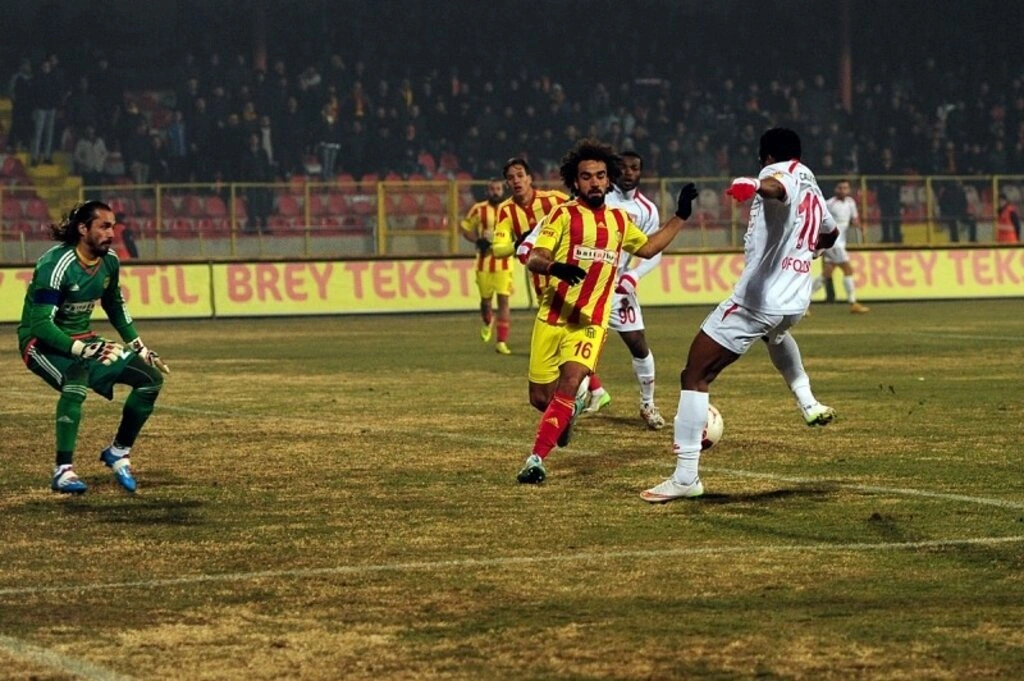 Yeni Malatyaspor Samsunspor maçı resimleri - Resim 12