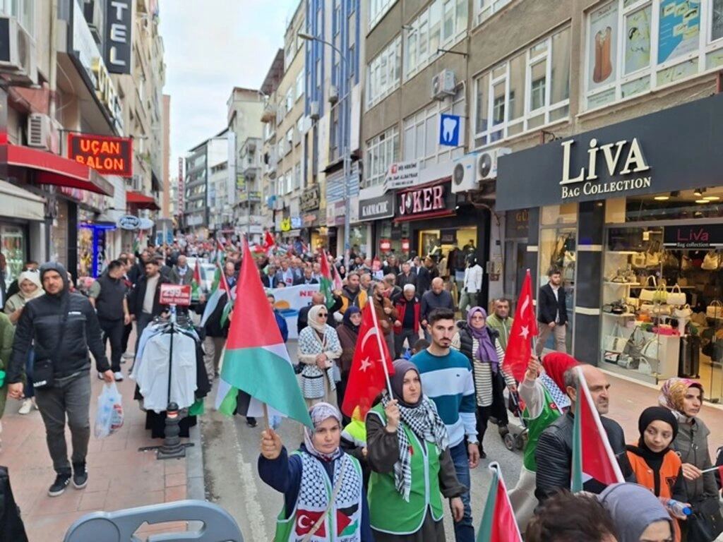Samsun'da on binler Filistin için yürüdü - Resim 10