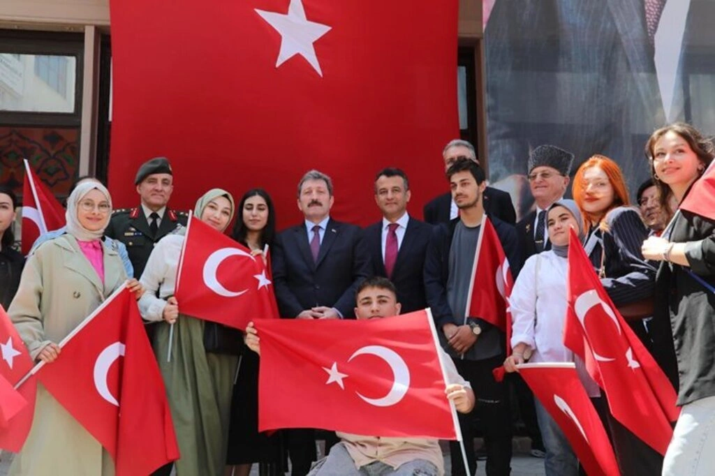 19 Mayıs Samsun’da coşkuyla kutlandı - Resim 6