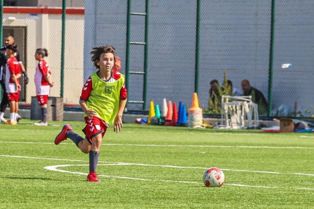 Samsunspor Futbol Okulları Şenliği Başladı - Resim 2