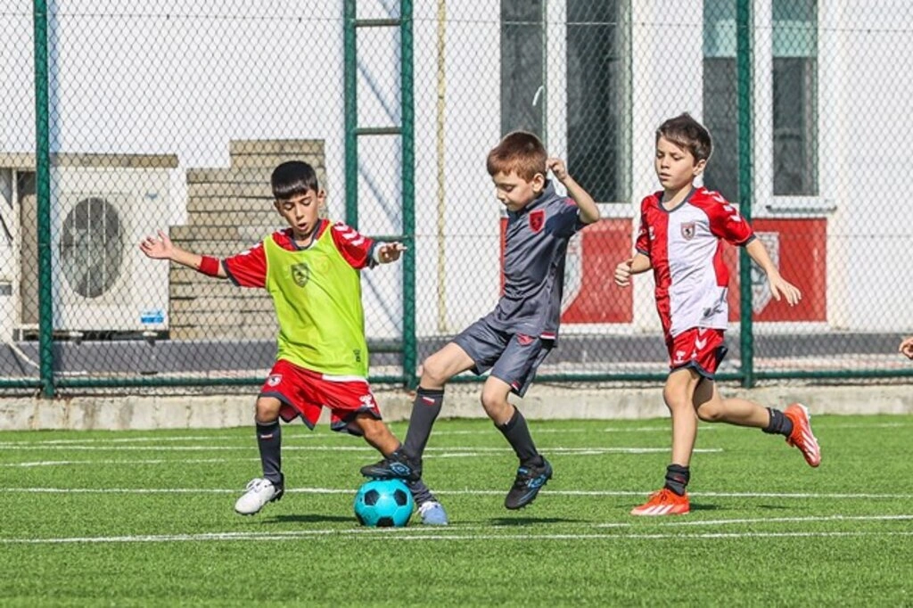 Samsunspor Futbol Okulları Şenliği Başladı - Resim 6