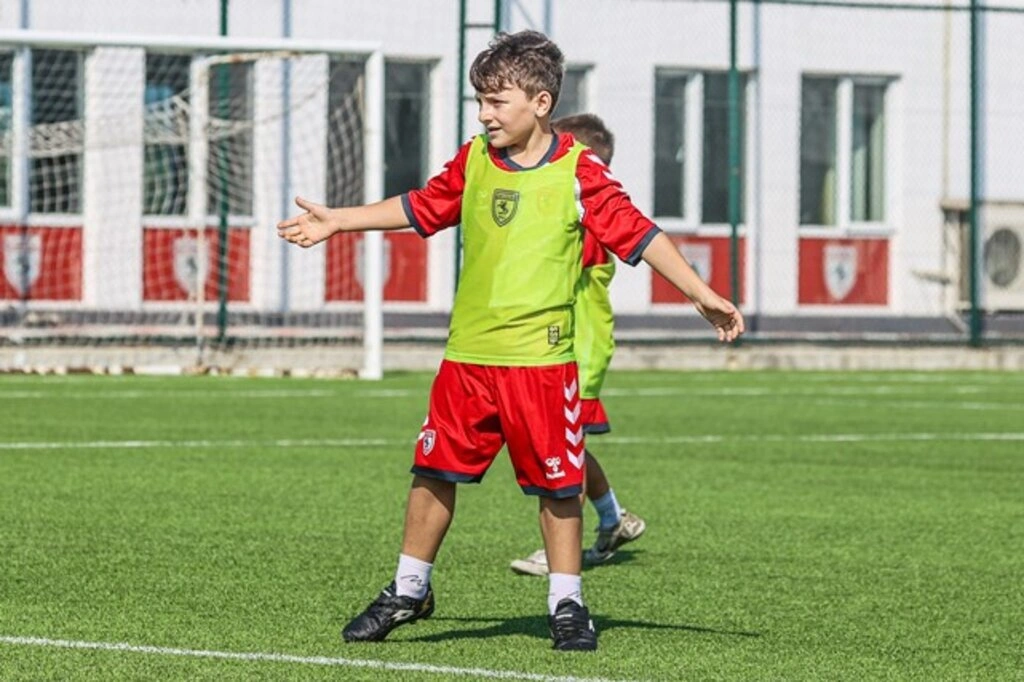 Samsunspor Futbol Okulları Şenliği Başladı - Resim 8