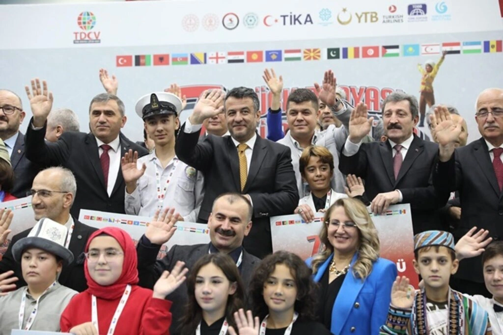 Uluslararası Türk Dünyası Bilim ve Kültür Şenliği Samsun'da coşkuyla gerçekleşti - Resim 13