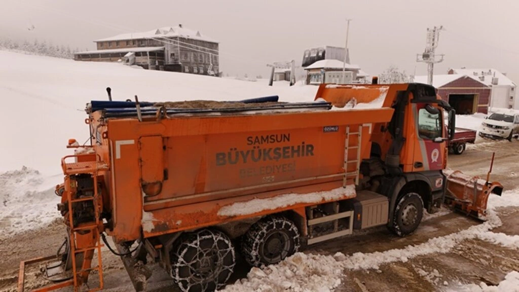 Samsun'da 70 cm Kar, Köpek Karın İçinde Kayboldu! Samsun'dan Kar Manzaraları - Resim 9