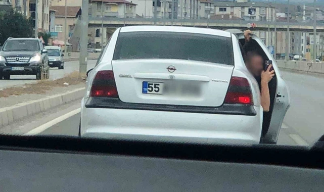 Samsun'da kapıyı açıp video çektiler, cezasız kalmadı! - Resim 1
