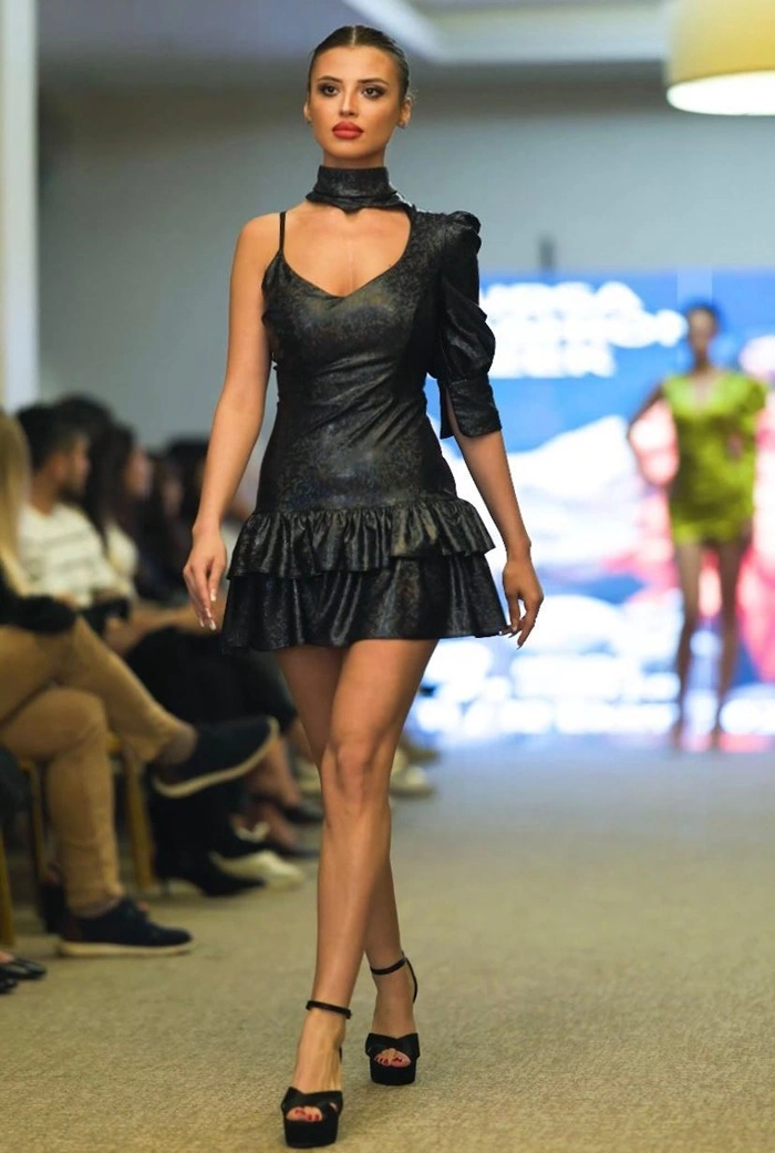 Fashion Week Successo defilesi izleyenleri büyüledi - Resim 3