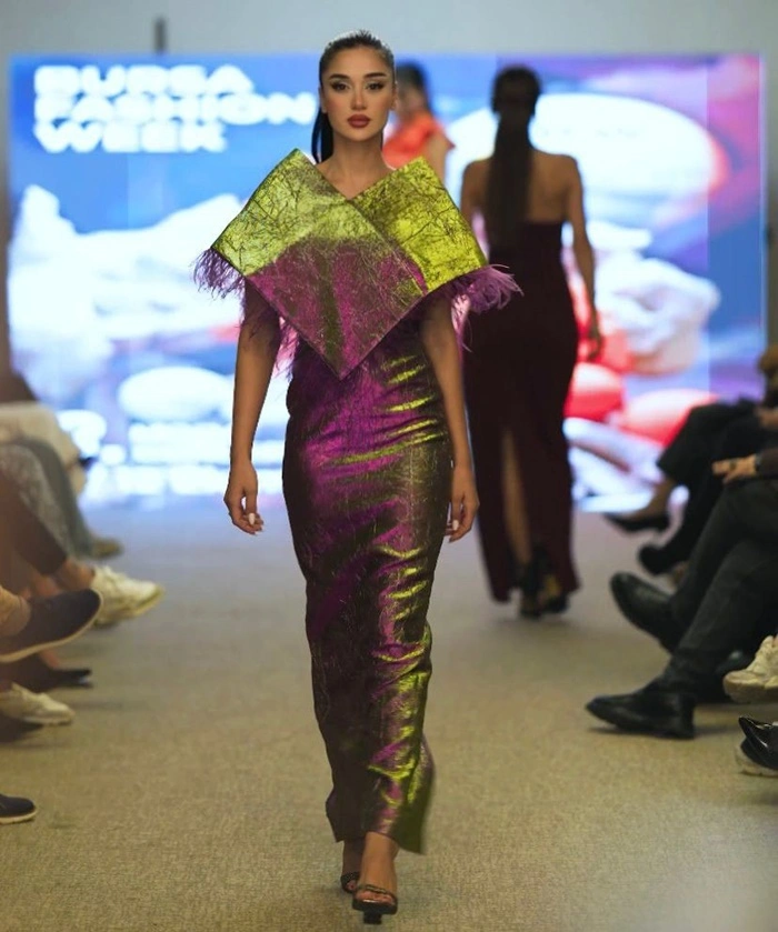Fashion Week Successo defilesi izleyenleri büyüledi - Resim 10