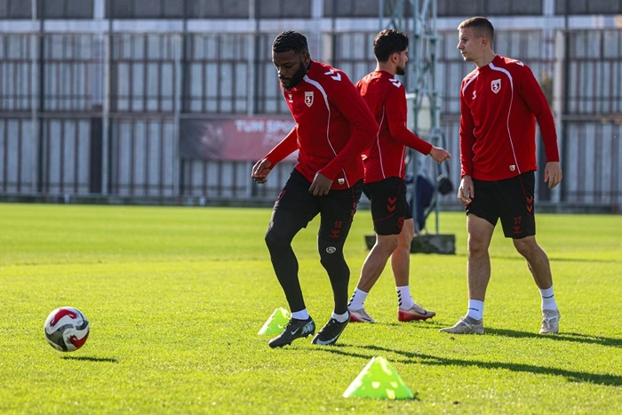 Samsunspor Galatasaray maçı hazırlıklarına başladı - Resim 2