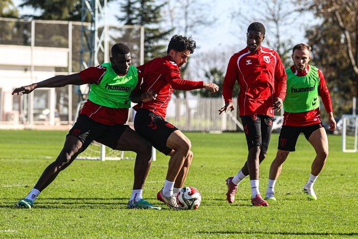 Samsunspor Galatasaray maçı hazırlıklarına başladı - Resim 6