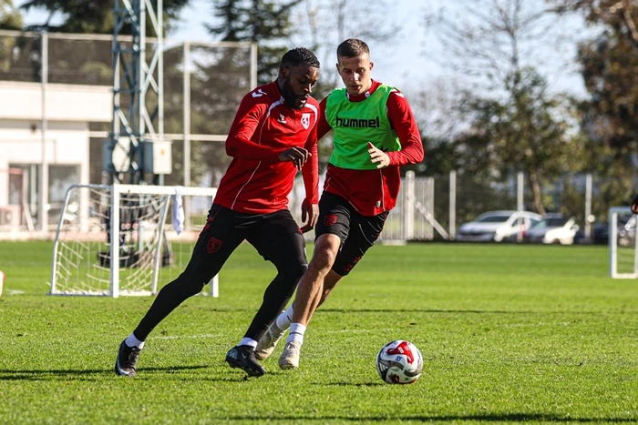 Samsunspor Galatasaray maçı hazırlıklarına başladı - Resim 7