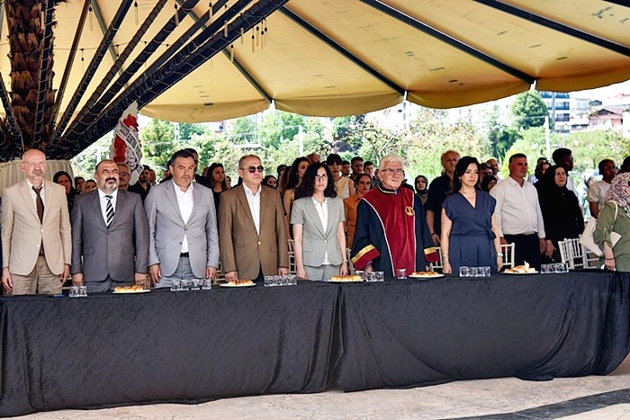 Çarşamba Ticaret Borsası MYO’da Mezuniyet Sevinci - Resim 2