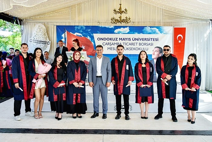 Çarşamba Ticaret Borsası MYO’da Mezuniyet Sevinci - Resim 7