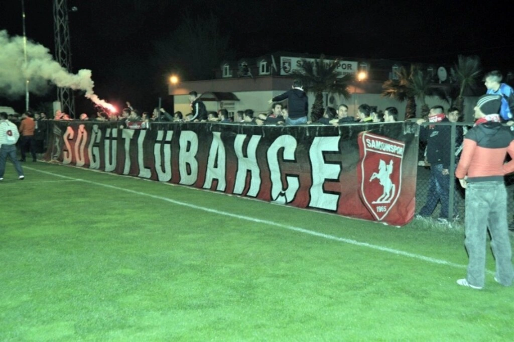 Söğütlübahçe taraftar grubu - Resim 7