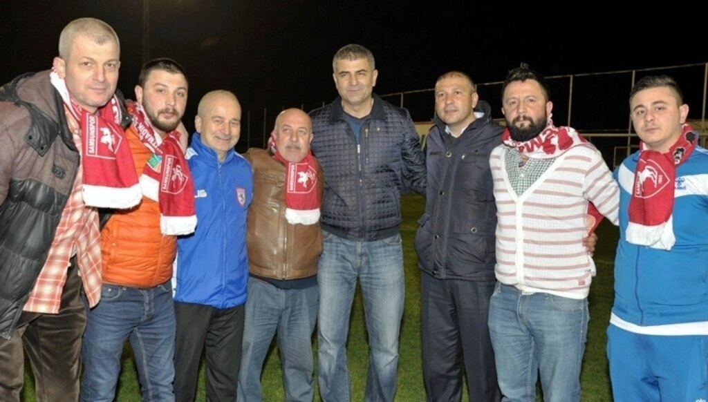 Söğütlübahçe taraftar grubu - Resim 12