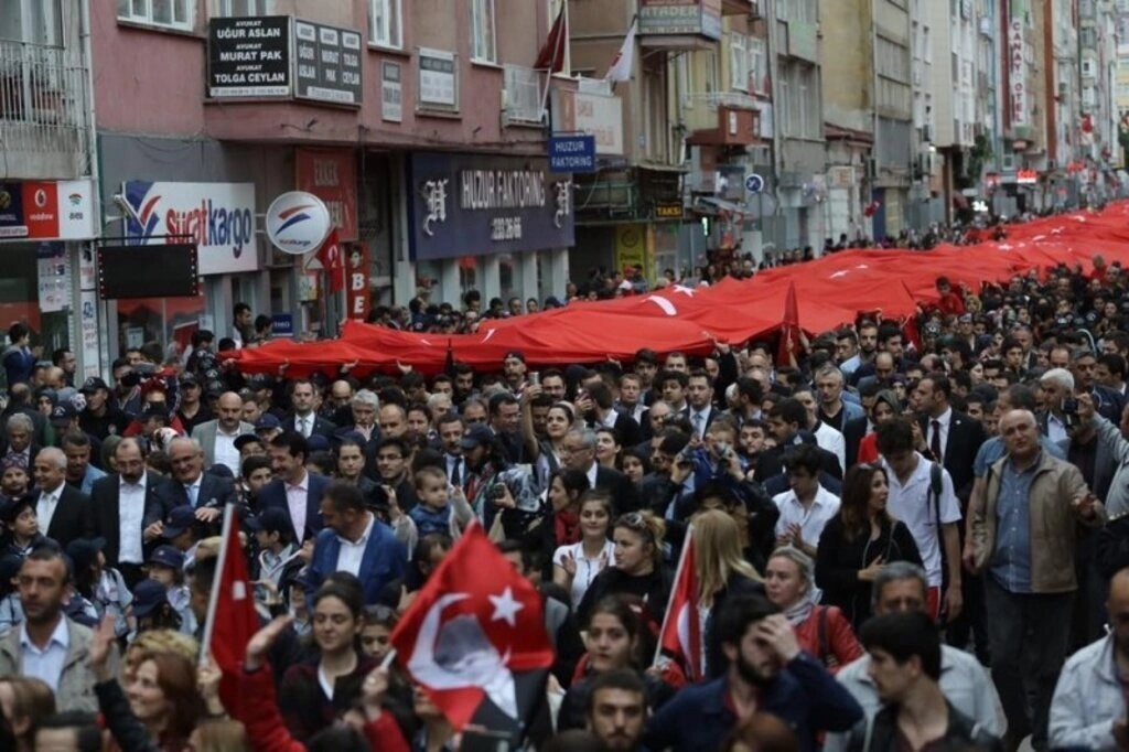 19 MAYIS BAYRAK - Resim 6