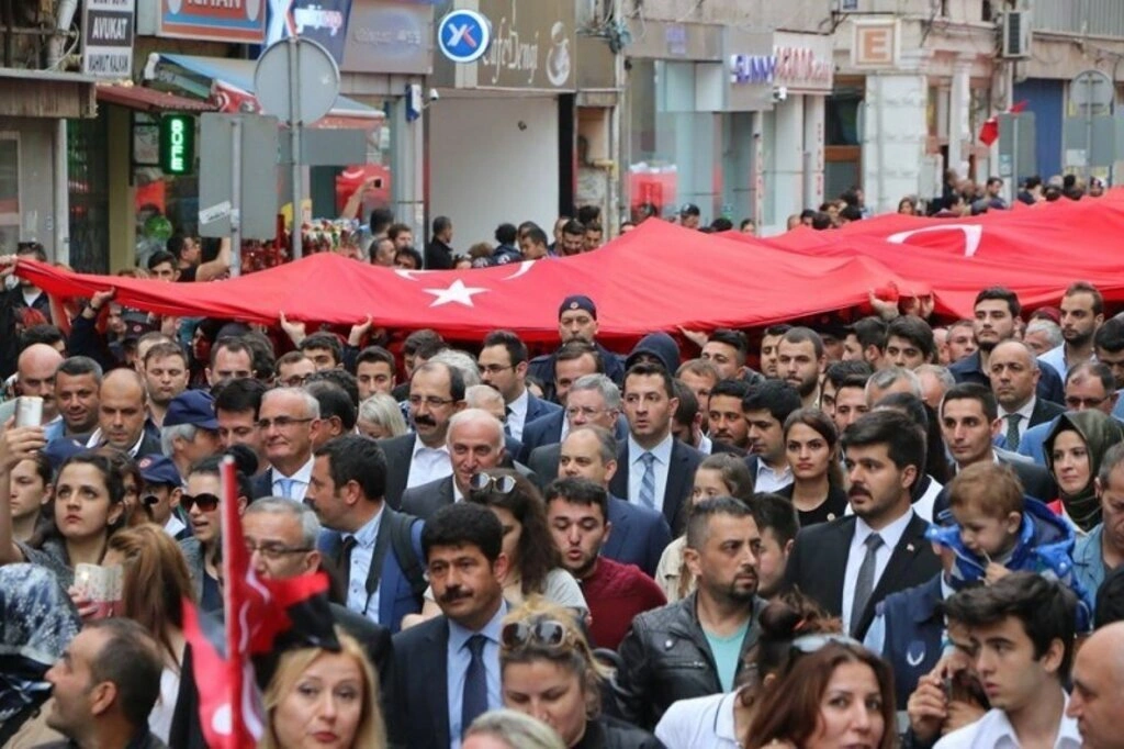 19 MAYIS BAYRAK - Resim 8