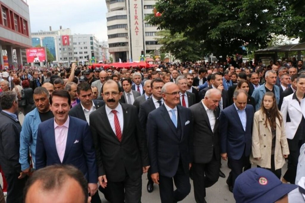 19 MAYIS BAYRAK - Resim 15