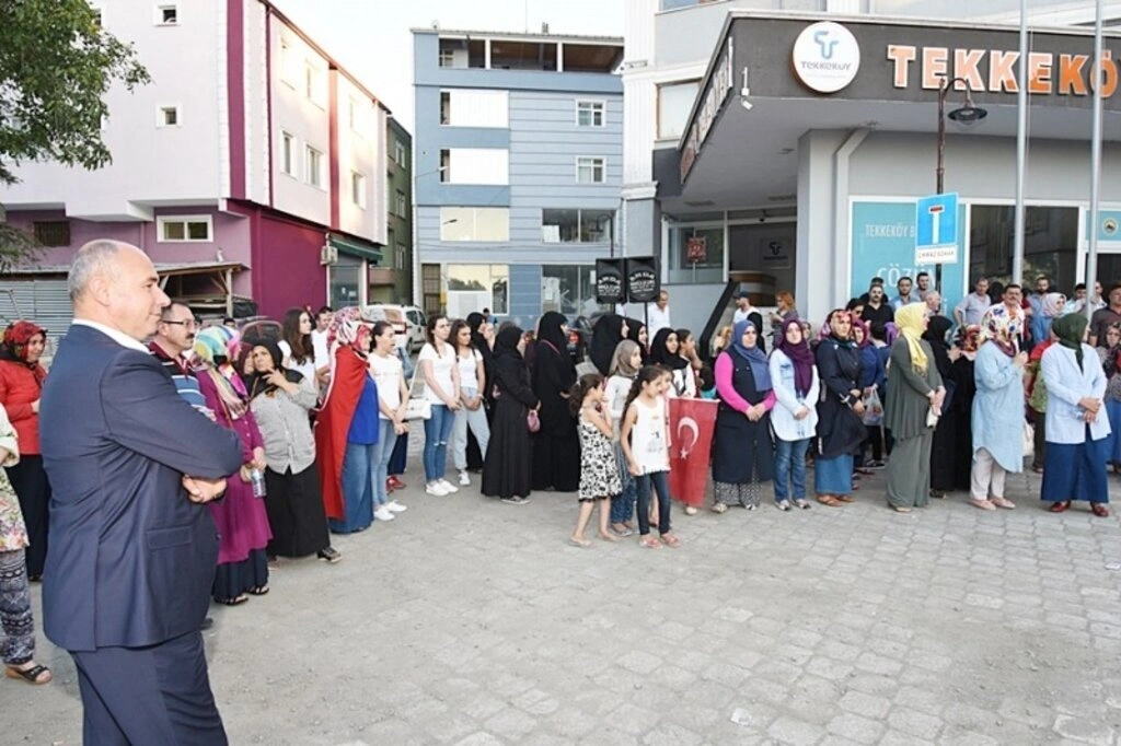 Tekkeköy Milli İradeye sahip çıktı - Resim 4