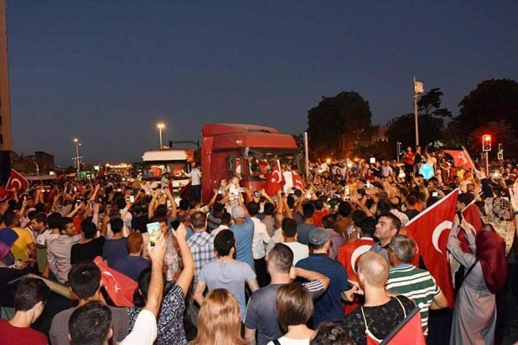 Tekkeköy Milli İradeye sahip çıktı - Resim 8