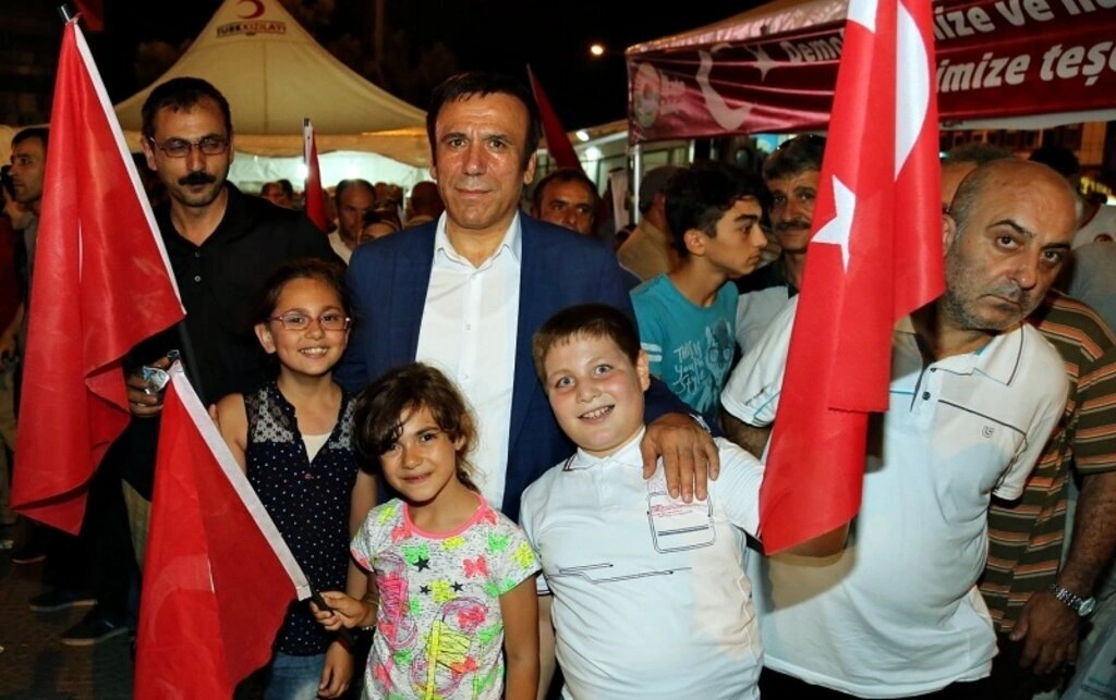 Canik Belediye Başkanı Osman Genç Demokrasi nöbeti - Resim 7