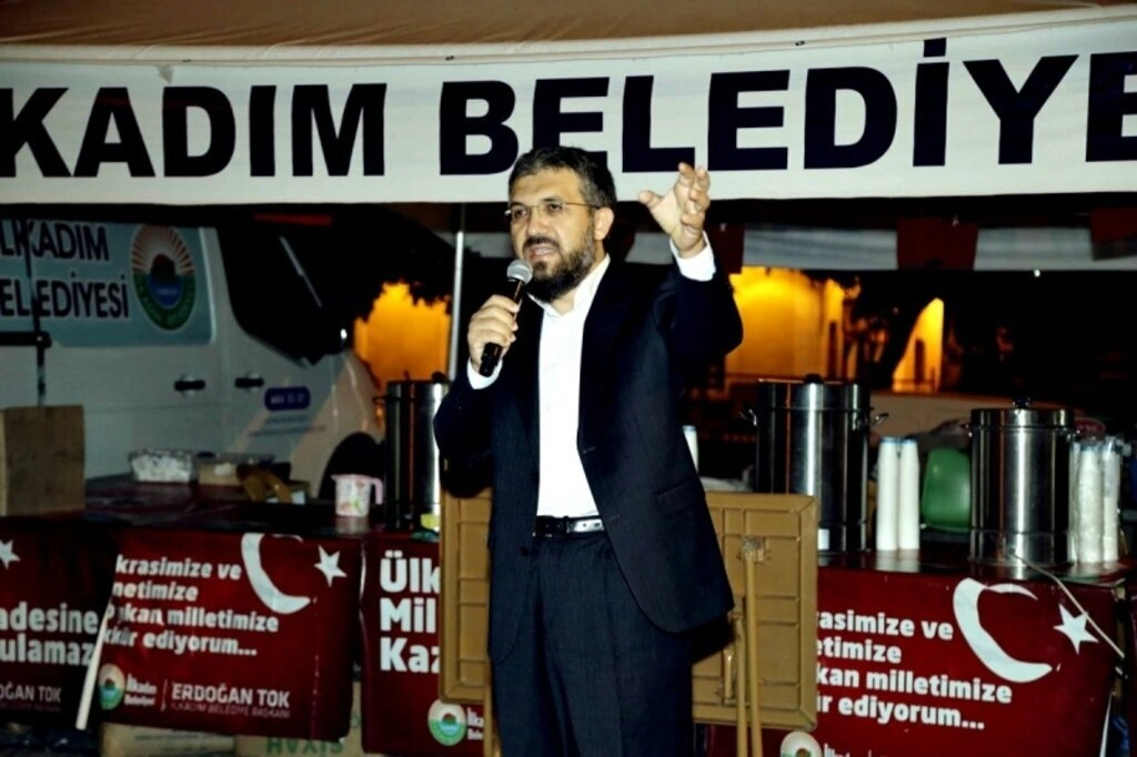 İlkadım Belediyesi Cuma sabah namazı - Resim 11