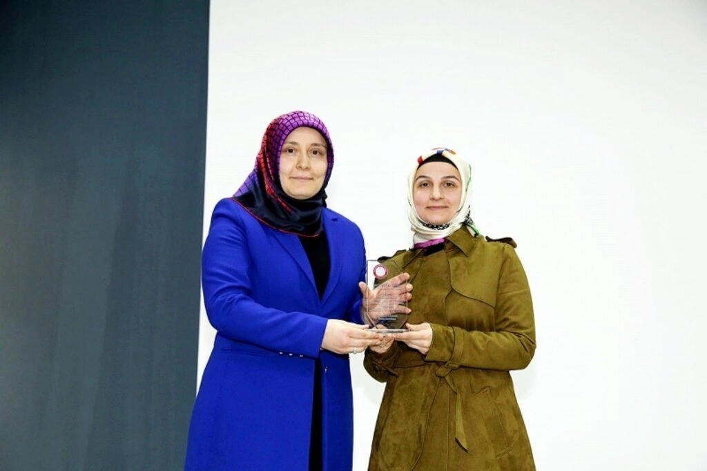 İlkadım Belediyesi'nin Okullara Desteği Sürüyor - Resim 1