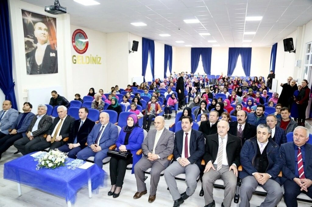 İlkadım Belediyesi'nin Okullara Desteği Sürüyor - Resim 8