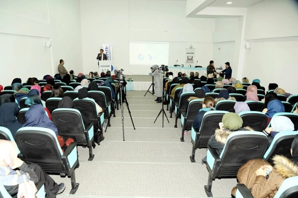 Canik Belediyesi Anadolu İmam-Hatip Lisesi'ne konferans salonu - Resim 7