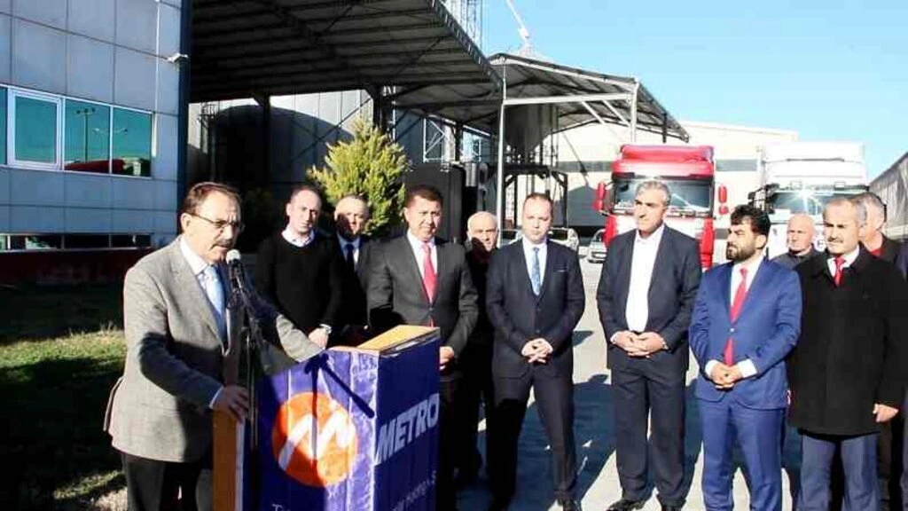 Metro Holding'den Halep'e 150 ton pirinç - Resim 1