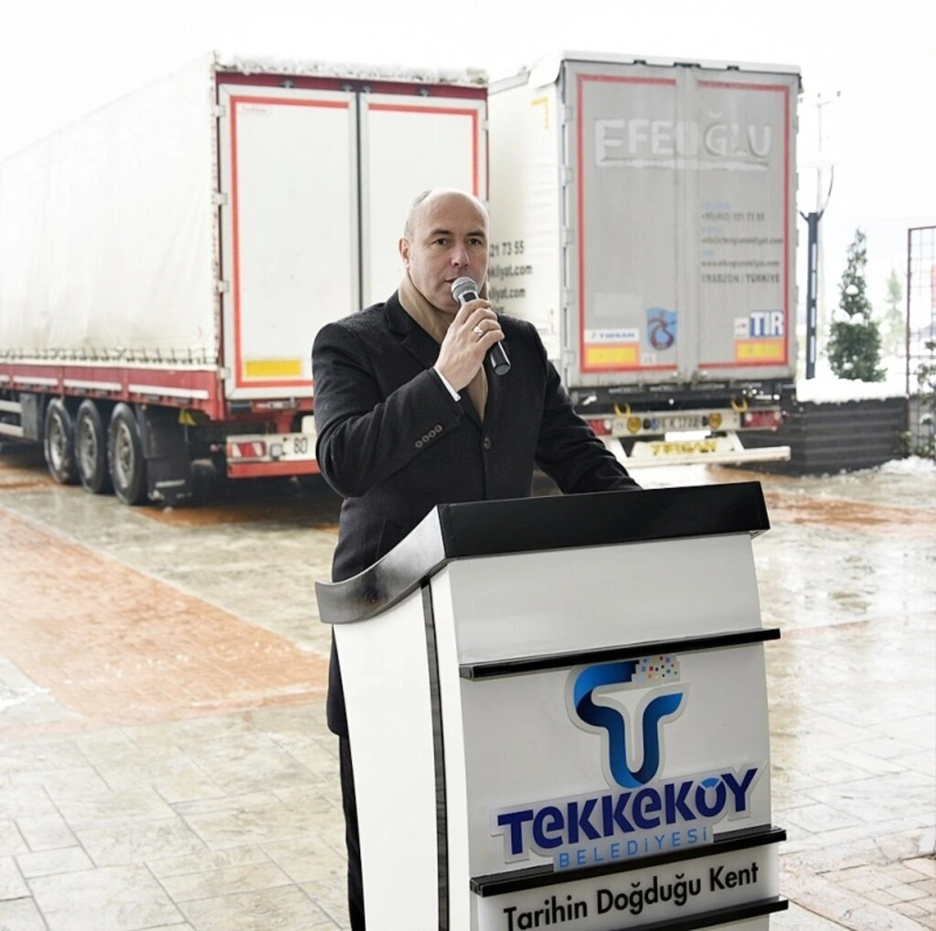 Tekkeköy yardım tırlarını dualarla uğurlandı - Resim 4