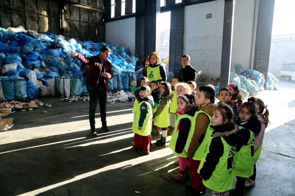 İlkadım'da miniklere geri dönüşüm eğitimi - Resim 3