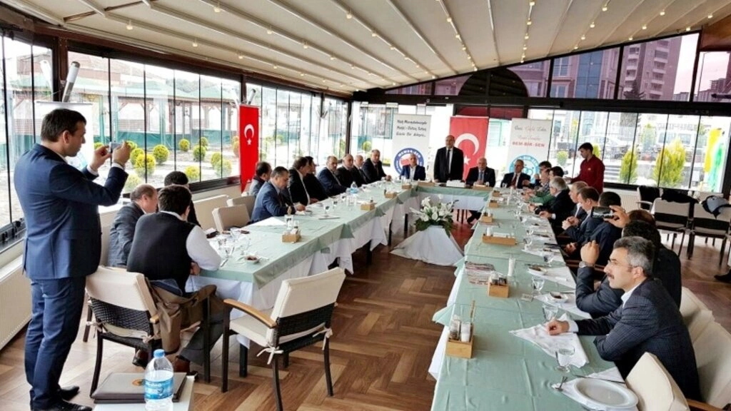 Bem-Bir-Sen 23. kuruluş yıldönümünü Samsun'da gazetecilerle kutladı - Resim 10