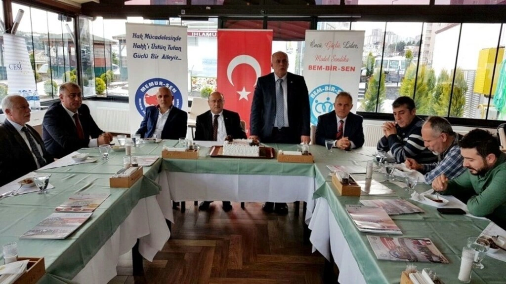 Bem-Bir-Sen 23. kuruluş yıldönümünü Samsun'da gazetecilerle kutladı - Resim 12