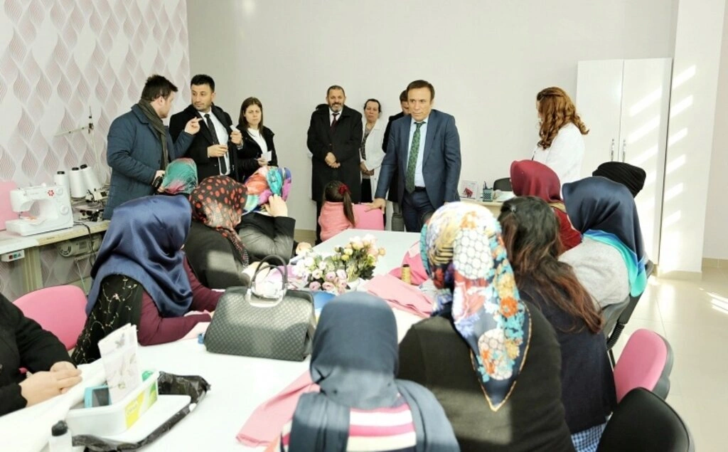 Başkan Osman Genç: Canik'te her alanda dönüşüm sağladık - Resim 5