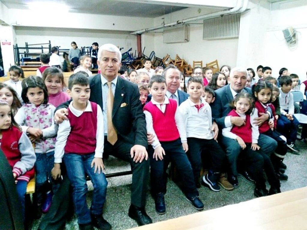 TÜRFAD’tan 'Renkli Dünyalar' Müzikli danslı çocuk oyunu  - Resim 3