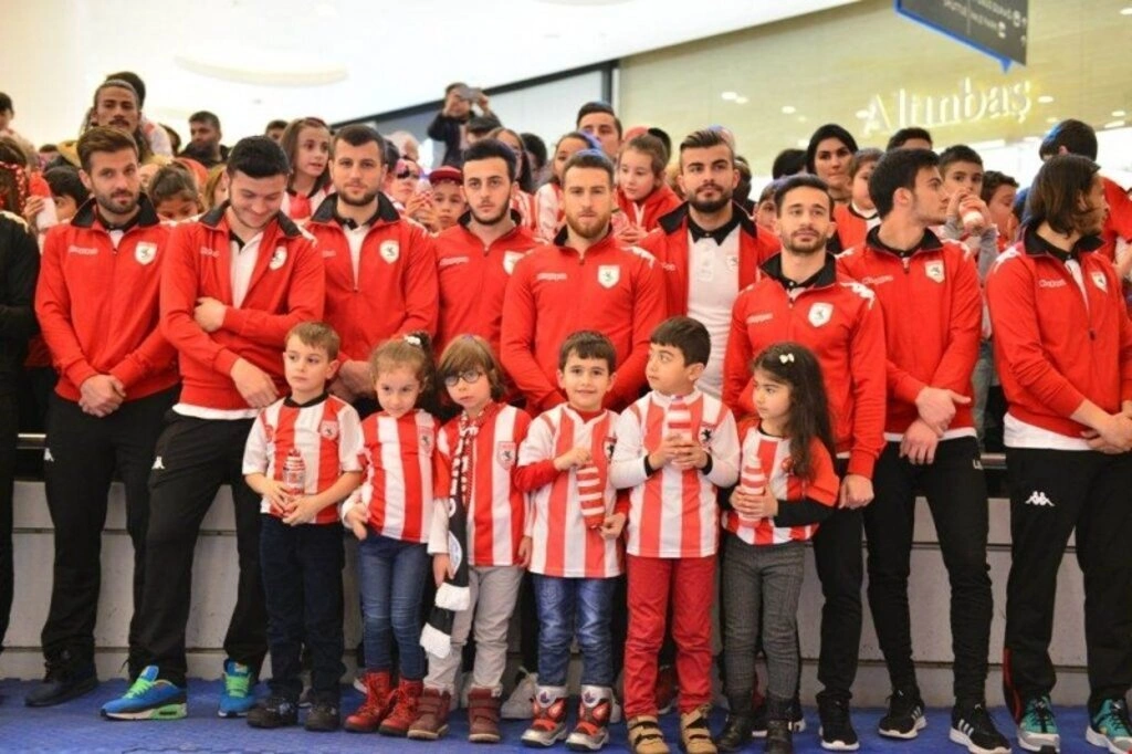 Piazza AVM'de Samsunspor coşkusu yaşandı! - Resim 9