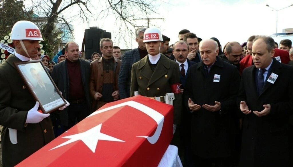 Şehit Ramazan Taşkın son yolculuğuna uğurlandı - Resim 7