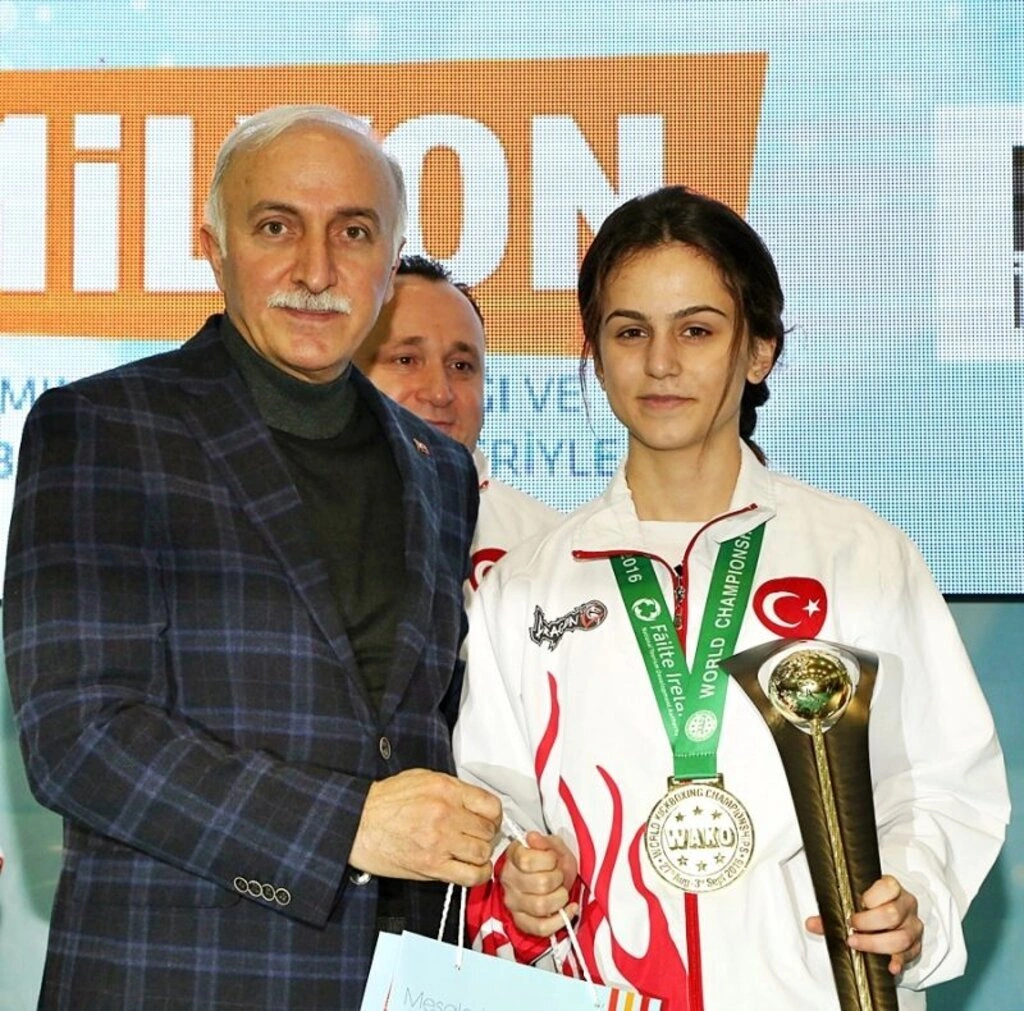 2016 Yılı Spor Yatırımları Ödülleri Sahiplerini Buldu - Resim 11
