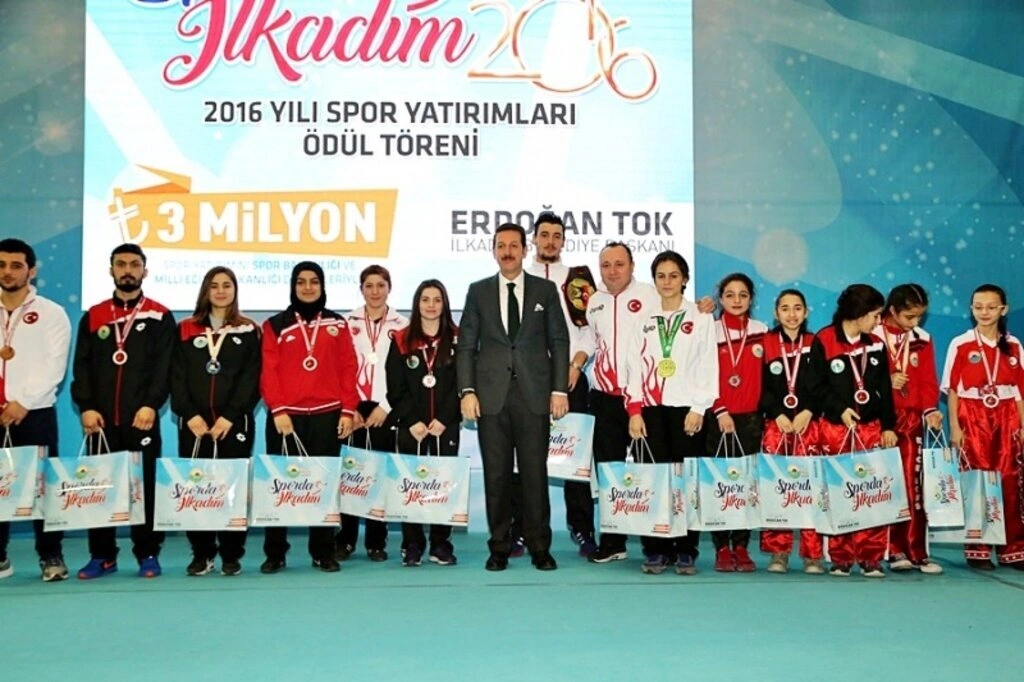 2016 Yılı Spor Yatırımları Ödülleri Sahiplerini Buldu - Resim 12