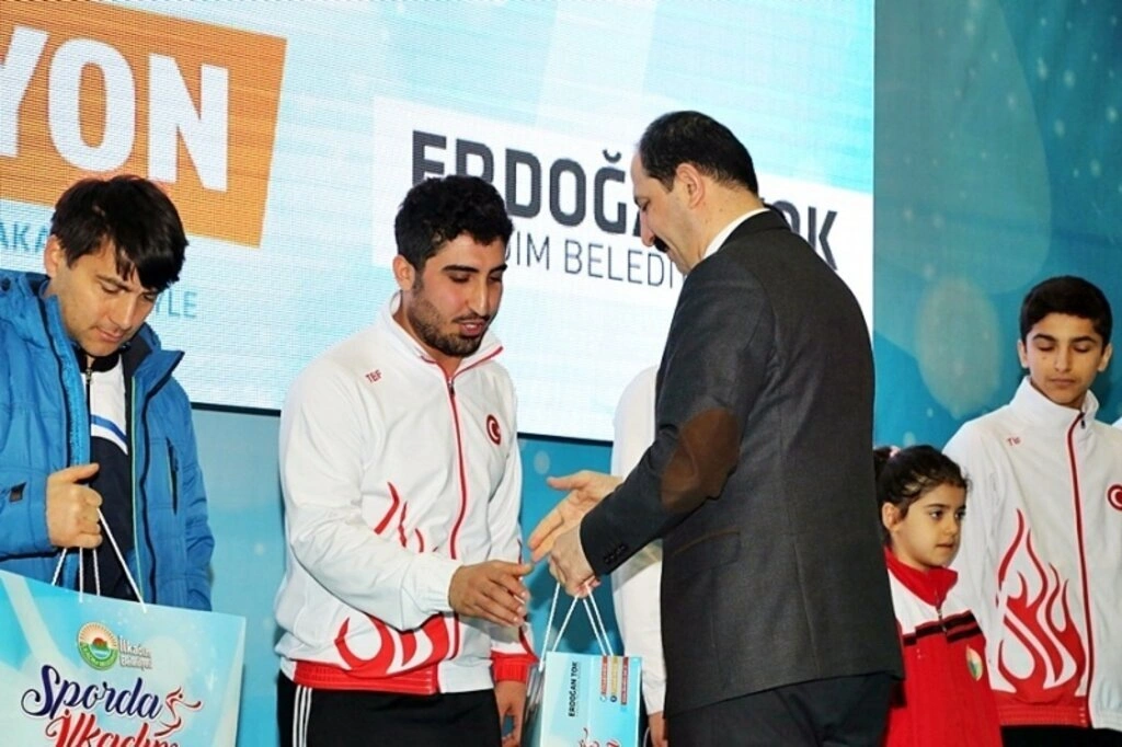 2016 Yılı Spor Yatırımları Ödülleri Sahiplerini Buldu - Resim 17