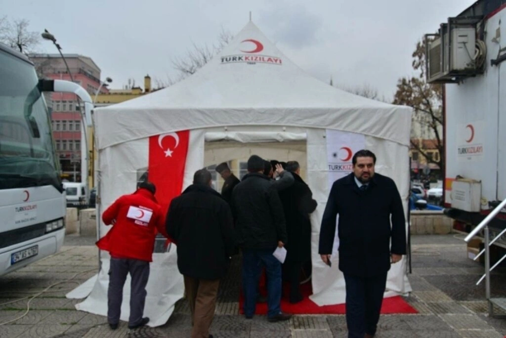 Samsun'da Kan ve Can Ver kampanyasına büyük ilgi - Resim 1