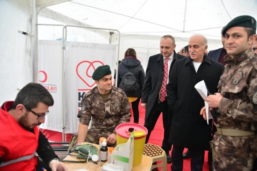 Samsun'da Kan ve Can Ver kampanyasına büyük ilgi - Resim 11