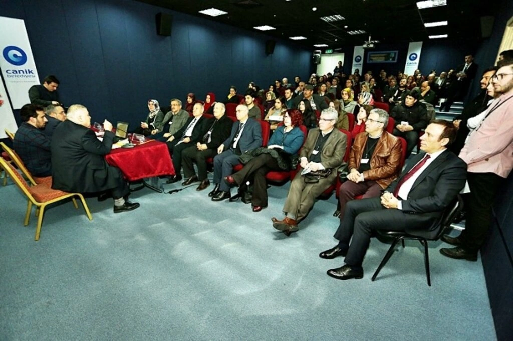 Canik'te 'göç' sempozyumu başladı - Resim 4