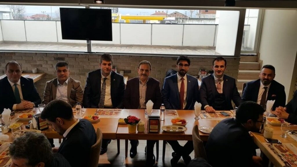 Bafra GİAD'ta Alper Güngör güven tazeledi - Resim 7