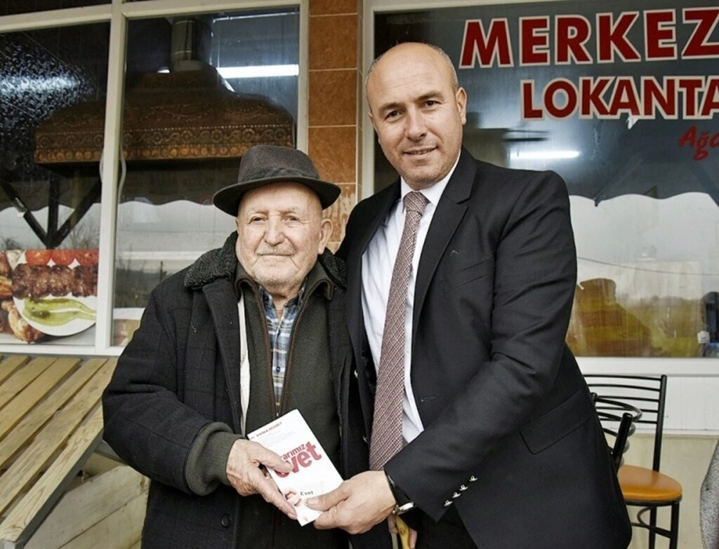 Başkan Hasan Togar EVET için dur durak bilmeden çalışıyor - Resim 1