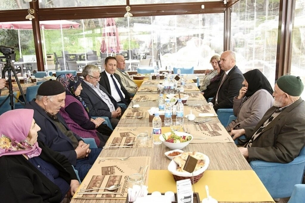 Başkan Togar ile Kaymakam Öztürk şehit aileleri ile bir araya geldi - Resim 5