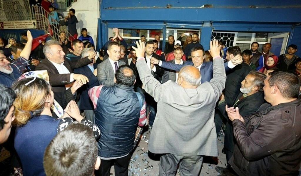 Samsun'da Romanlardan Evet kutlaması - Resim 2